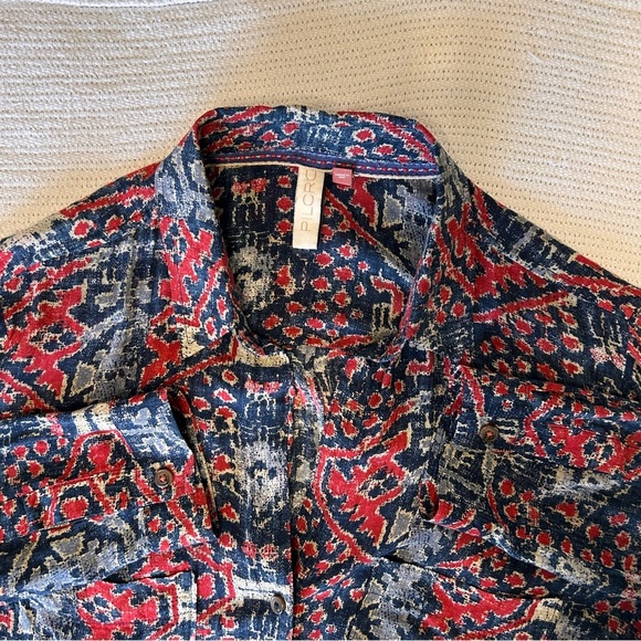 Pilcro Anthropologie Leilani Button Front Tunic Top Women’s Size Medium Blue Red - Picture 2 of 13